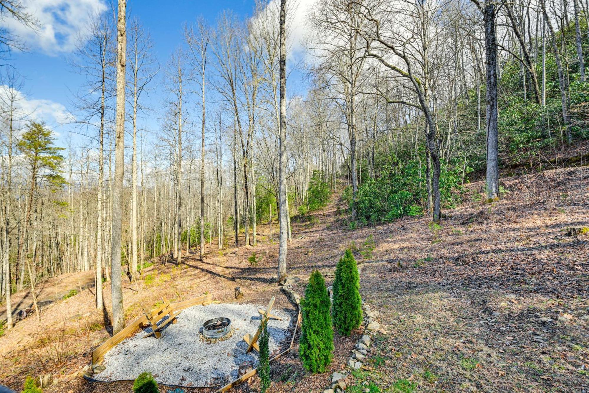Smoky Mountain Cabin With Camping Area And Fire Pit! Whittier Exterior photo